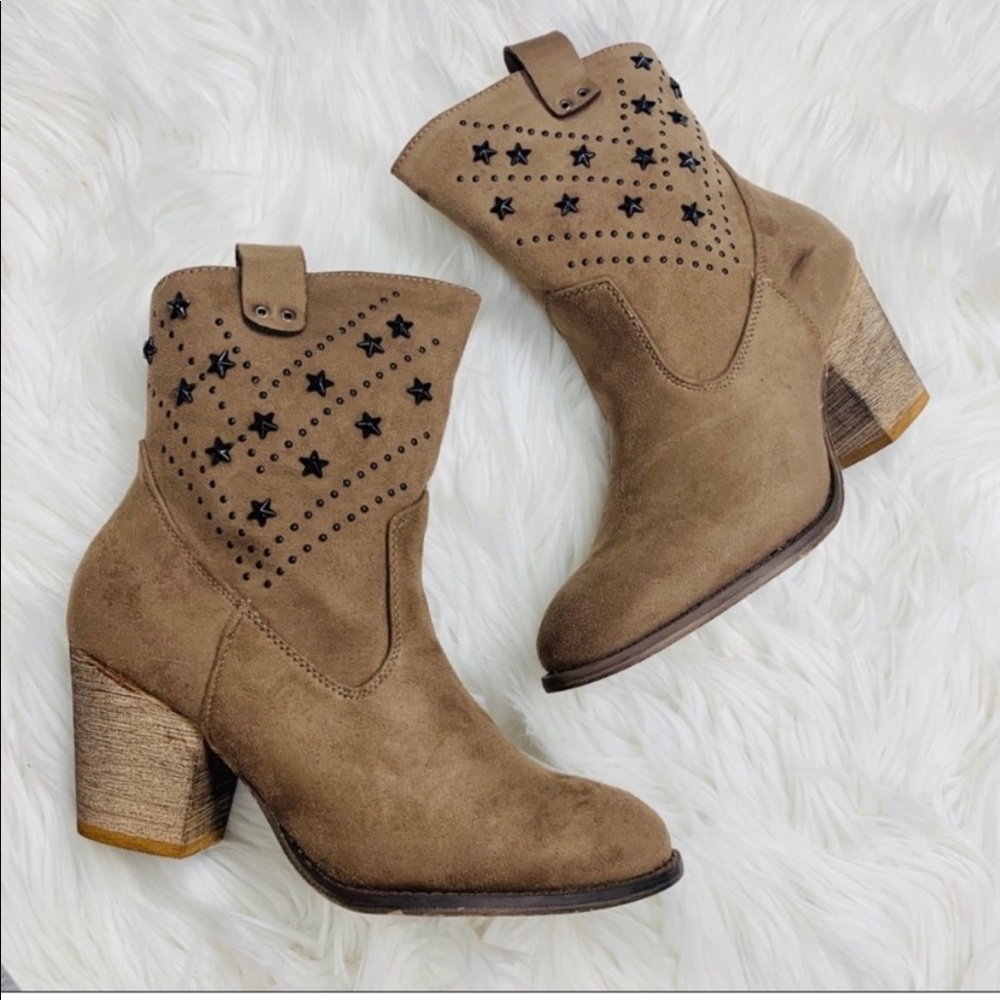 COPY - Boots